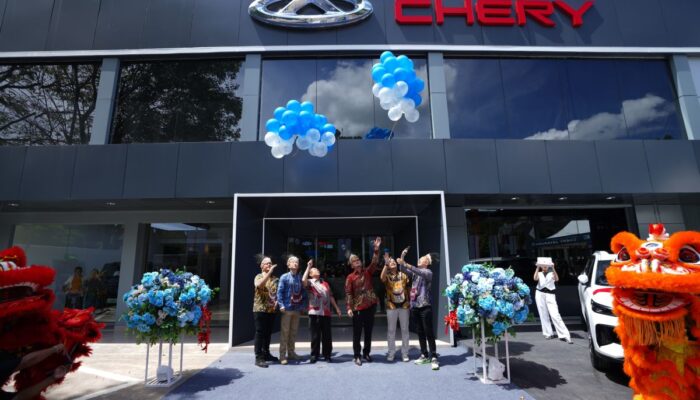 Lebarkan sayap ke Indonesia timur, Chery buka diler pertama di Papua