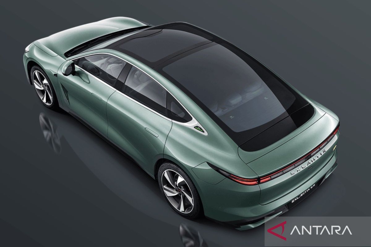 Sedan Chery Exeed Exlantix ES 2026 hadir dengan jangkauan 860 km
