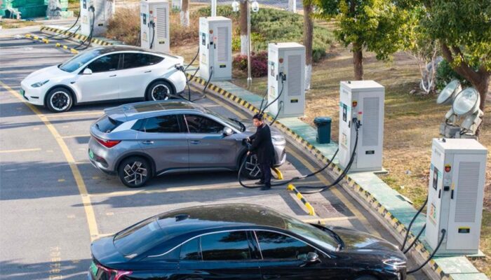 Industri otomotif China raup pendapatan Rp26,8 kuadriliun pada 2025